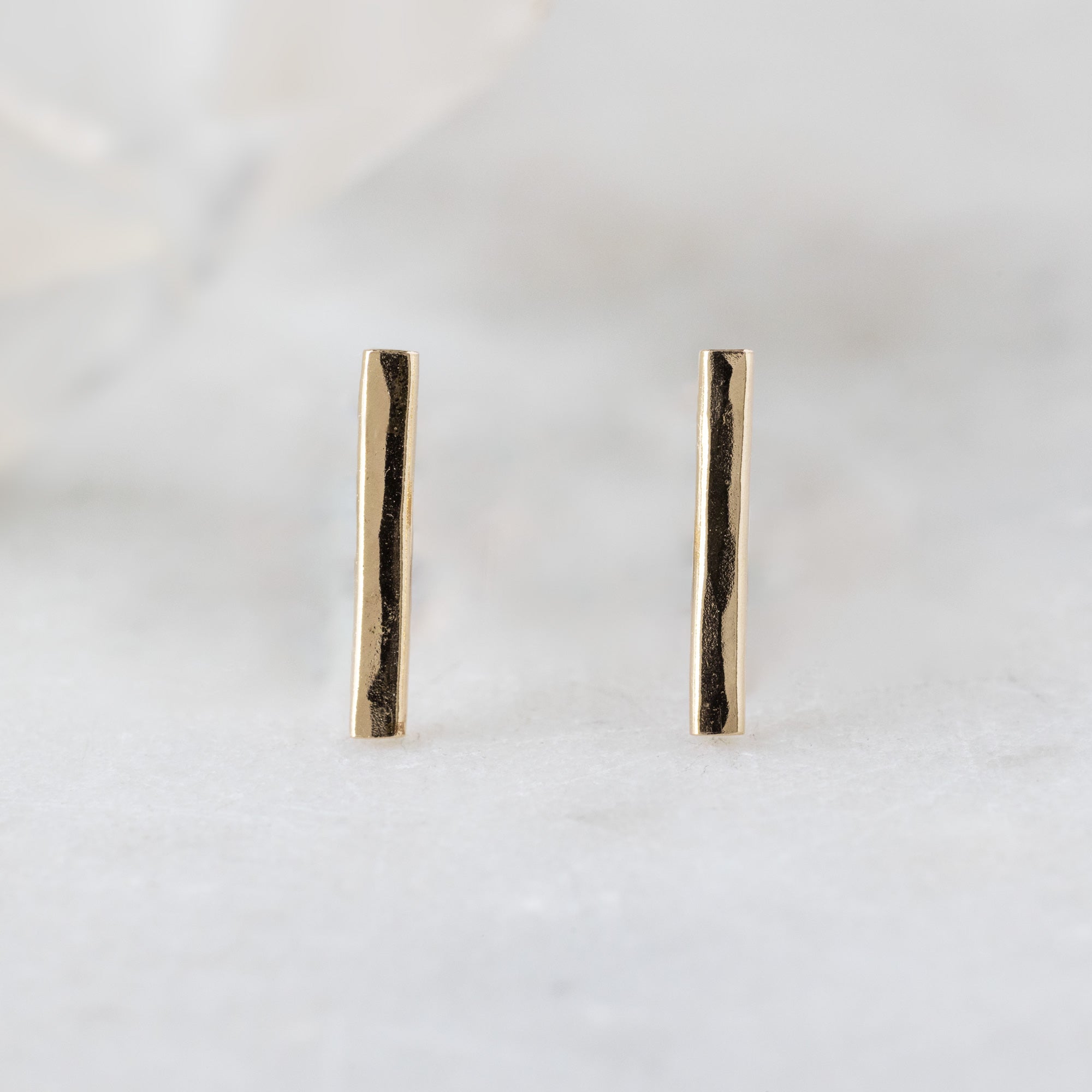 The Linea Bar Stud Earrings | 14K Yellow Gold