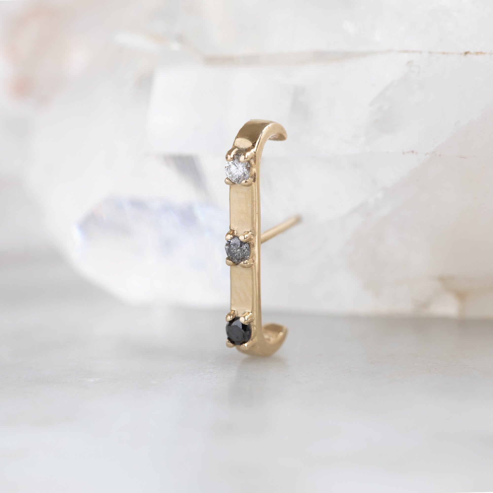 The Ombré Diamond Ear Huggie | 14K Yellow Gold