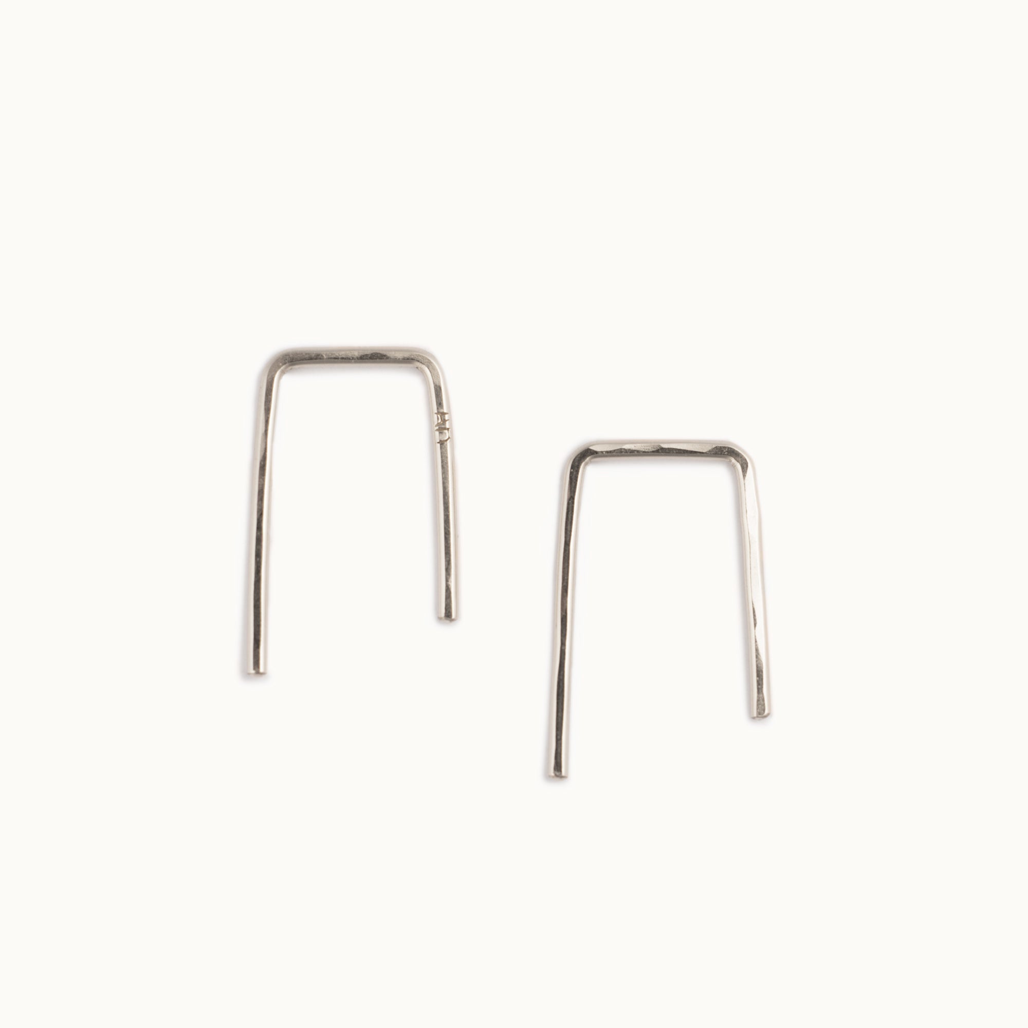 The Staple Hoop Earrings | 14K White Gold