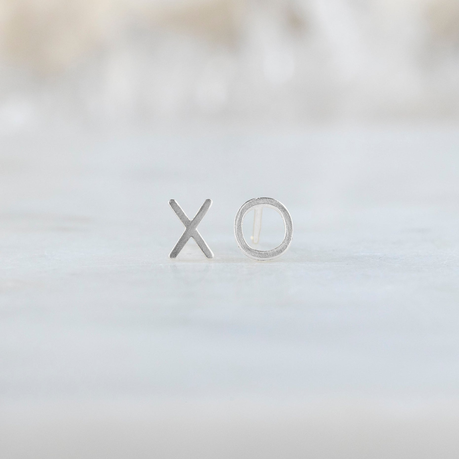 The XO' Stud Earrings | 14K White Gold