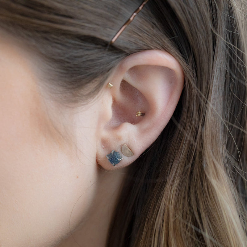 The Raw Montana Sapphire Stud Earrings | Sterling Silver