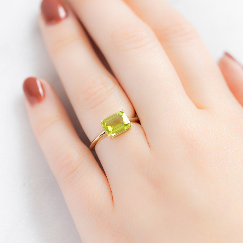 The Bryn Ring | 1.72ct Emerald Peridot in 14K Yellow Gold