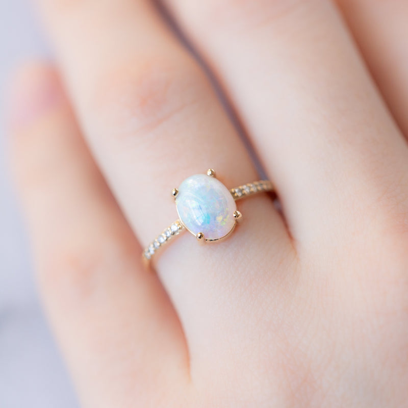 The Willow Ring with a 1.11ct Oval Australian Opal in 14K Yellow Gold on Model