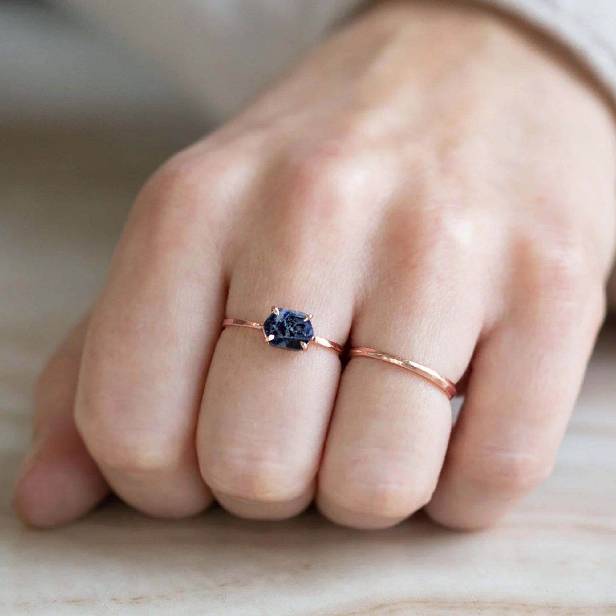 The Raw Sapphire Hexagon Ring | 10K Rose Gold