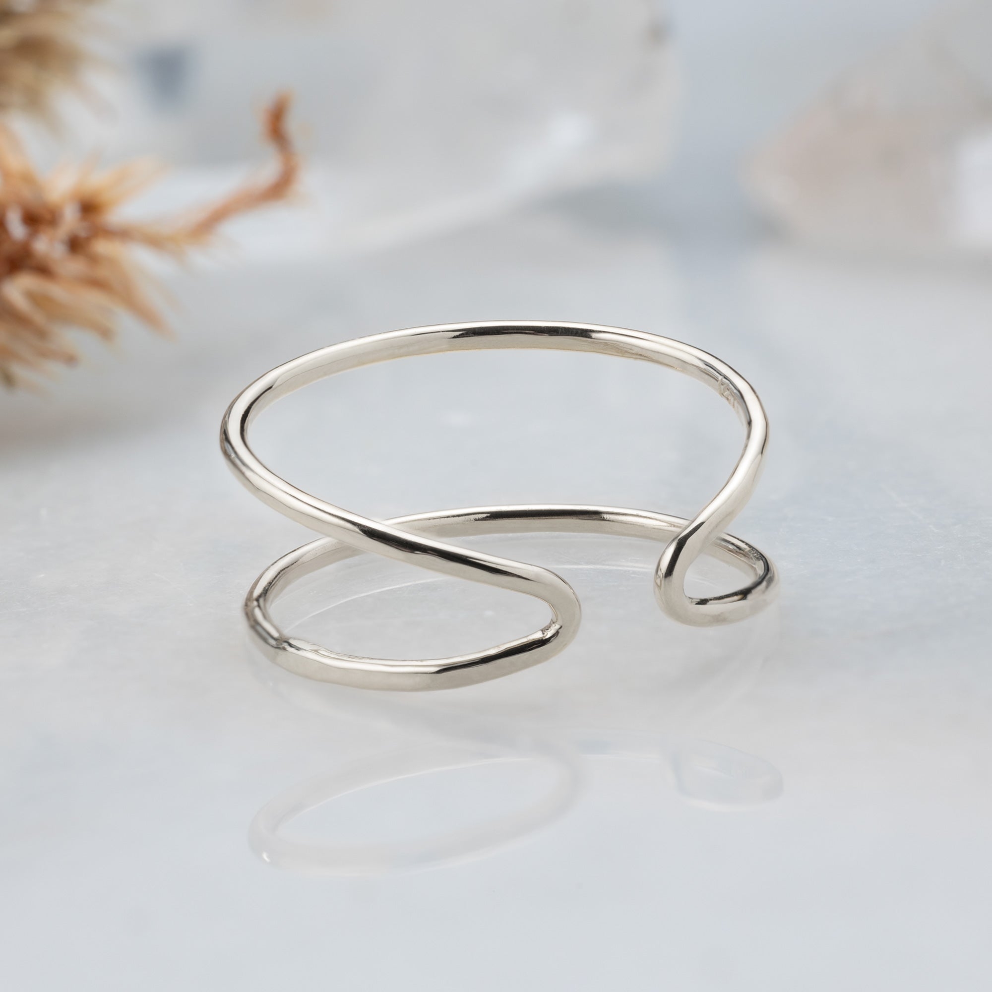 The Arrow Ring | 14K White Gold