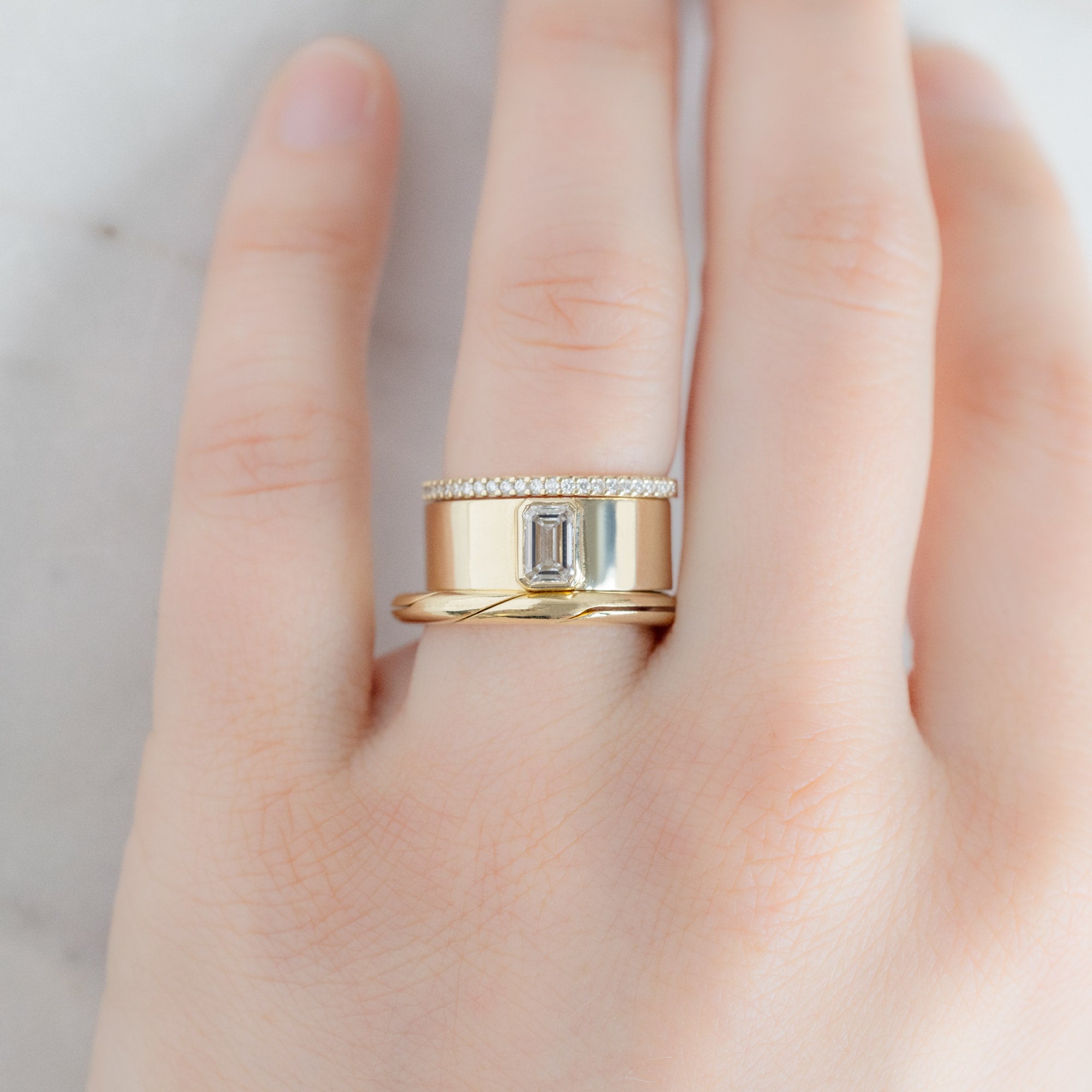 The Love Story Ring with a Black Diamond | 18K Yellow Gold