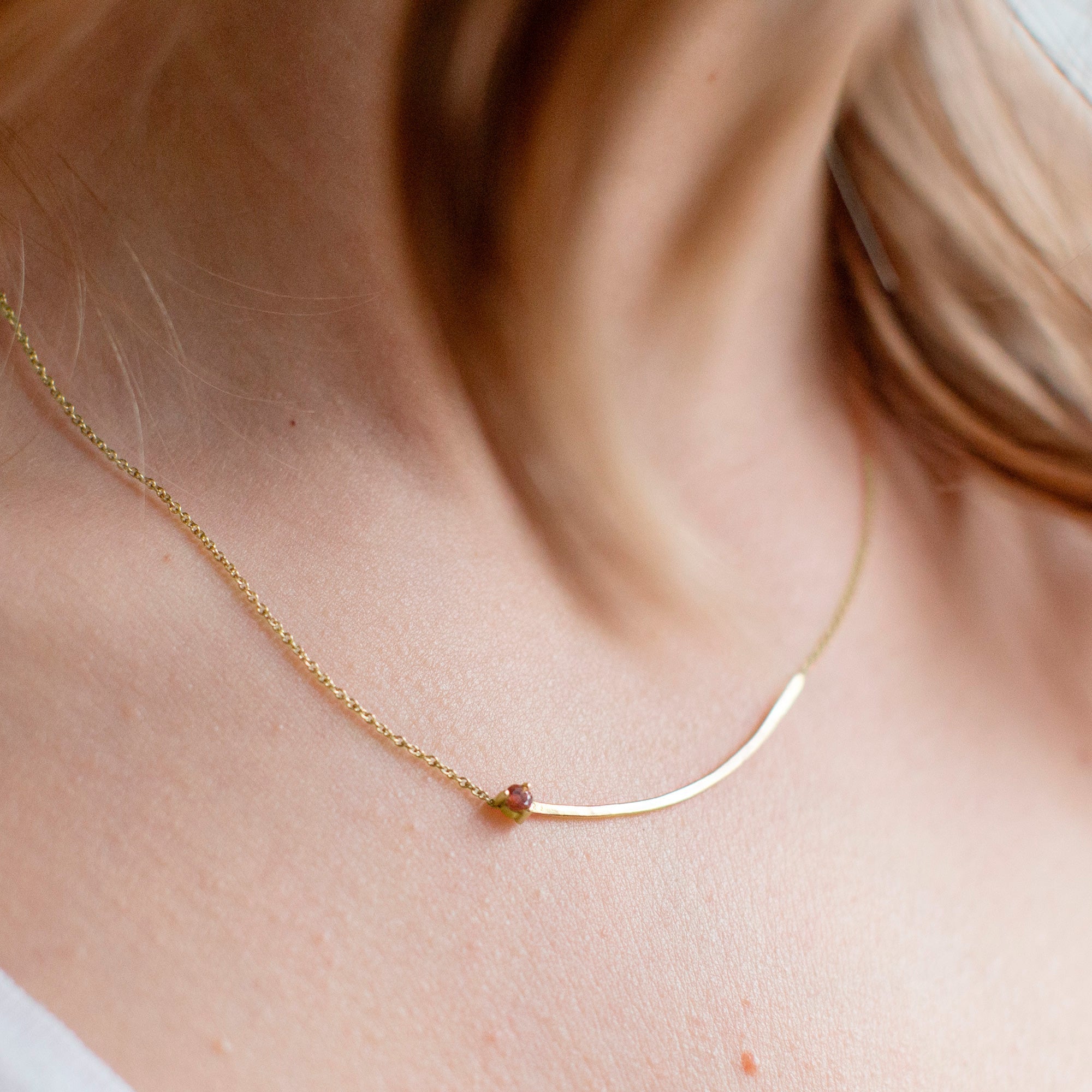 The Sunstone Gemstone Arc Necklace | 14K Yellow Gold