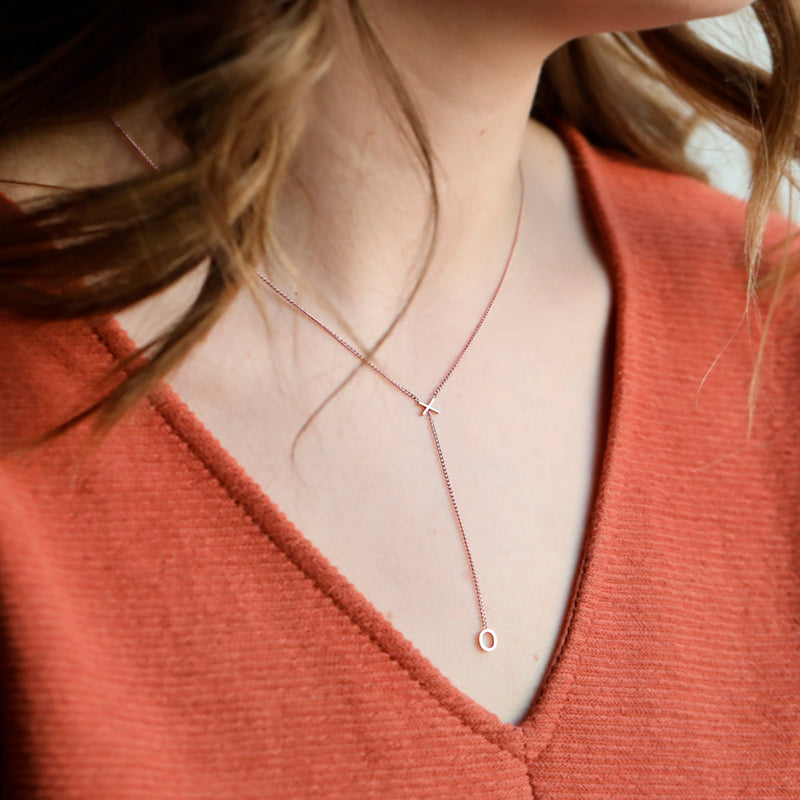 The XO' Lariat Necklace | 14K Rose Gold