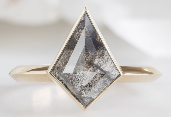 Design Your Kite-Shaped Diamond Engagement Ring | Alexis Russell