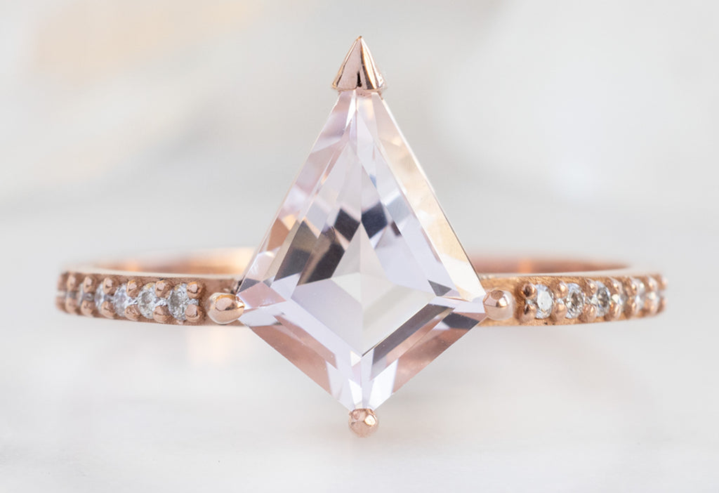 The Willow Ring with a Kite-Shaped Morganite