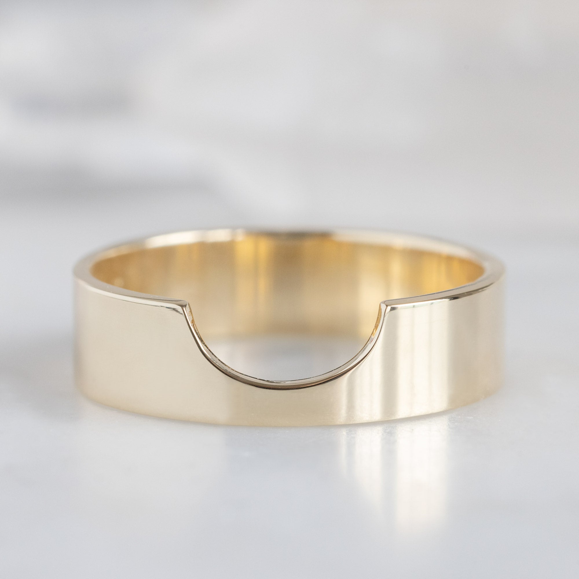 The Unisex Gold Wedding Band | Arc Cut Out in 14K Yellow Gold