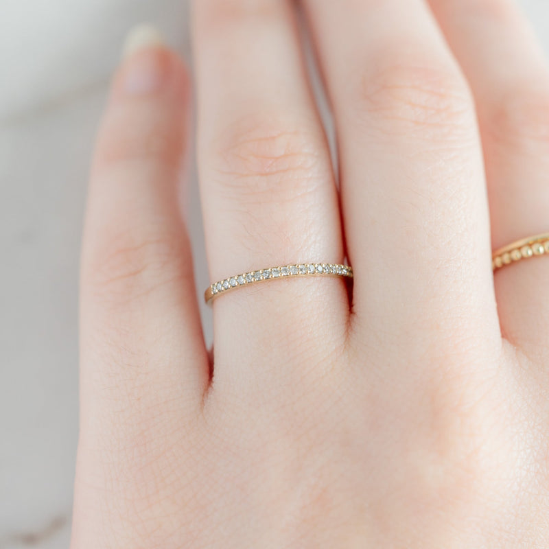 The Salt and Pepper Diamond Pavé Wedding Band | 14K or 18K Yellow Gold