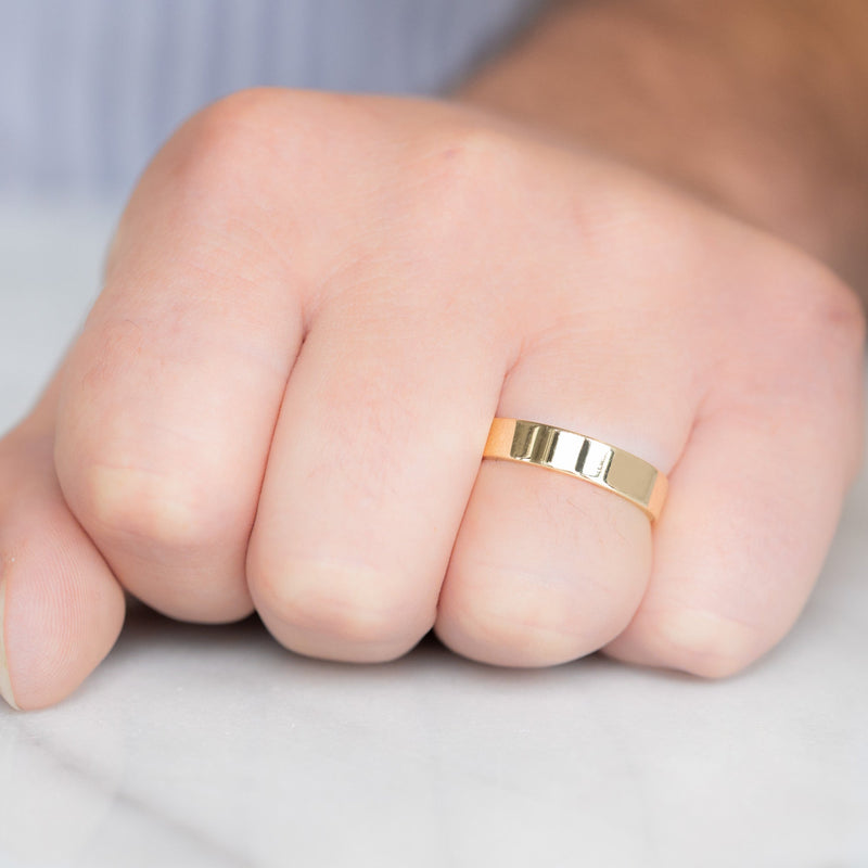 The Unisex Gold Wedding Band | 14K Yellow Gold