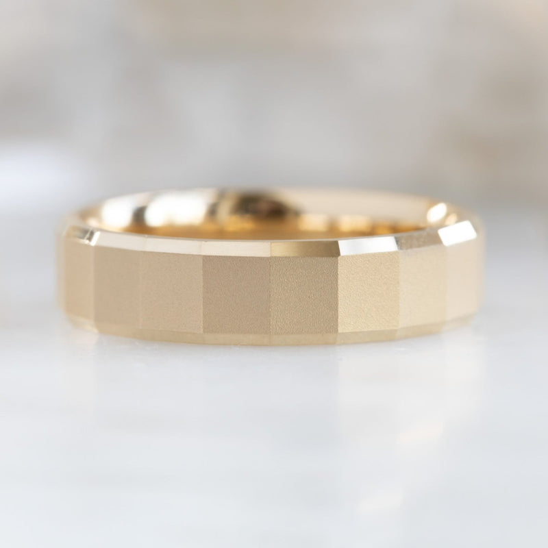 The Faceted Gold Wedding Band | 14K Yellow Gold