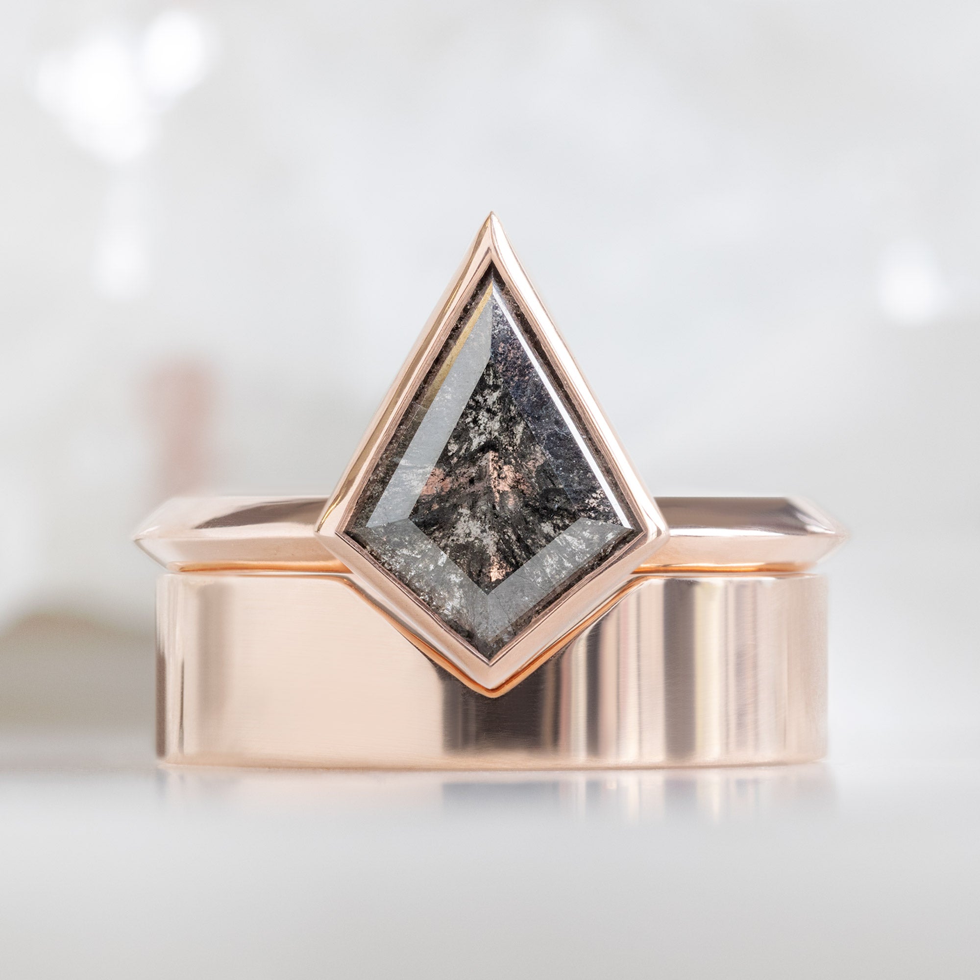 The Unisex Gold Wedding Band | Peak Cut-Out in 14K Rose Gold