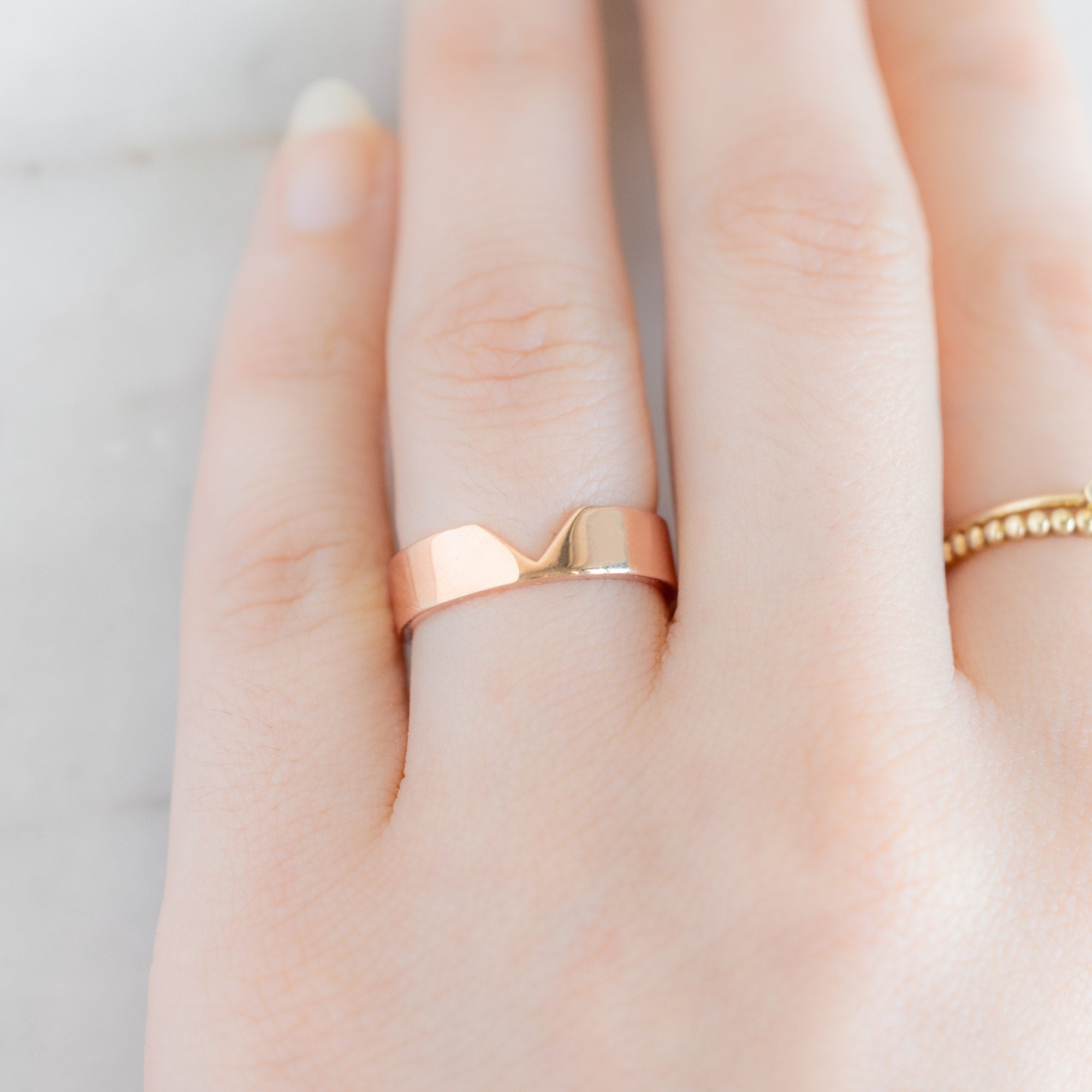 The Unisex Gold Wedding Band | Peak Cut-Out in 14K Rose Gold