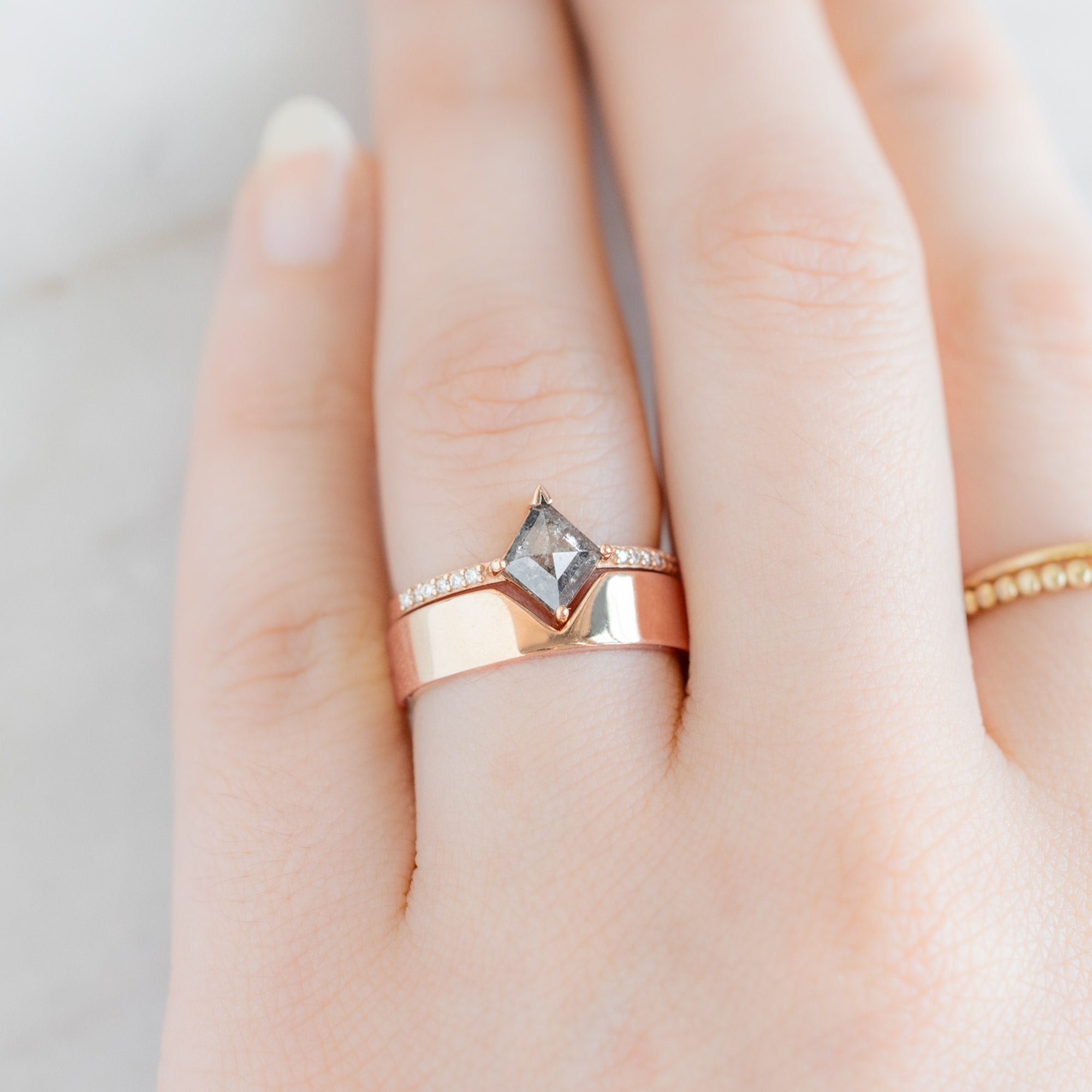 The Unisex Gold Wedding Band | Peak Cut-Out in 14K Rose Gold