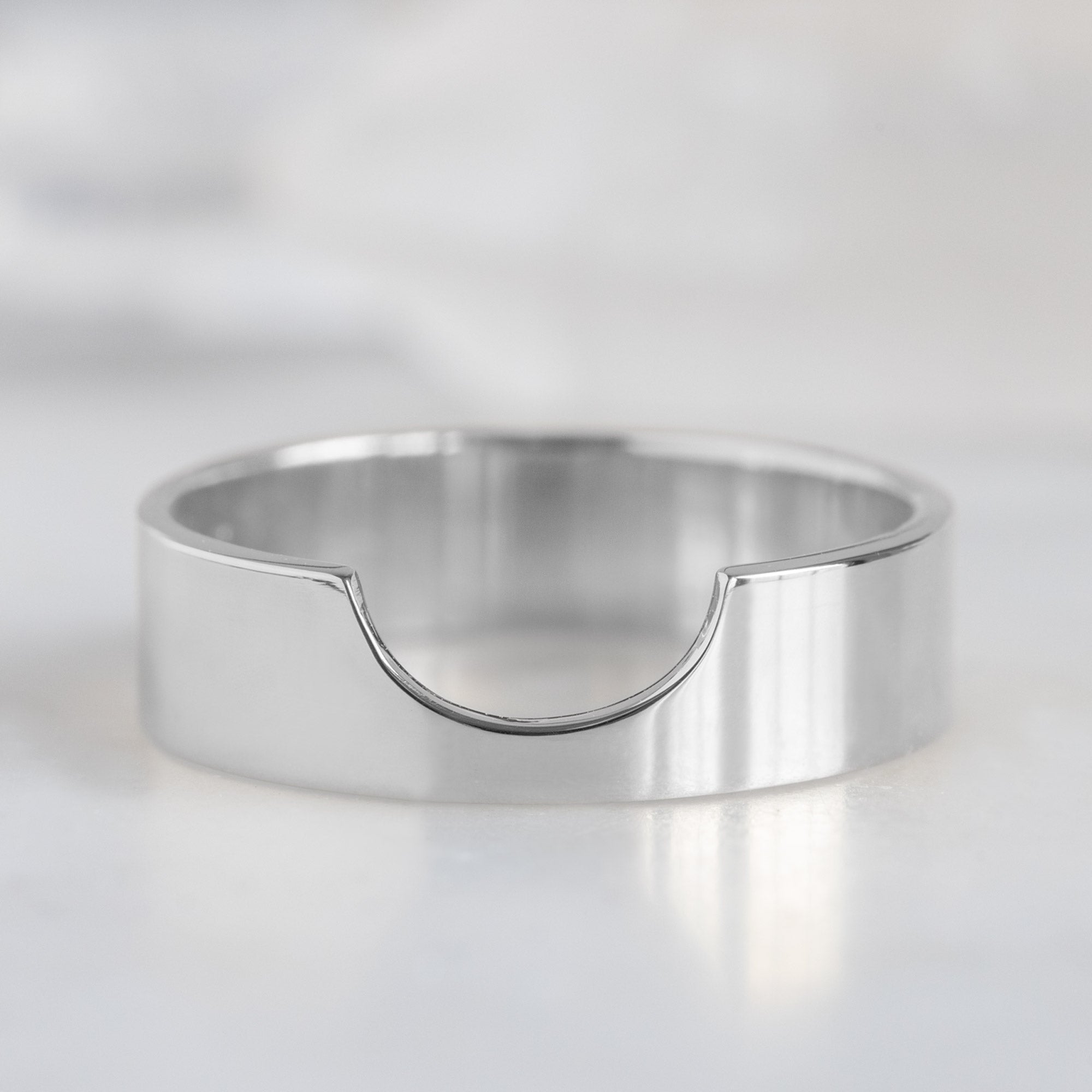 The Unisex Gold Wedding Band | Arc Cut Out in 14K White Gold