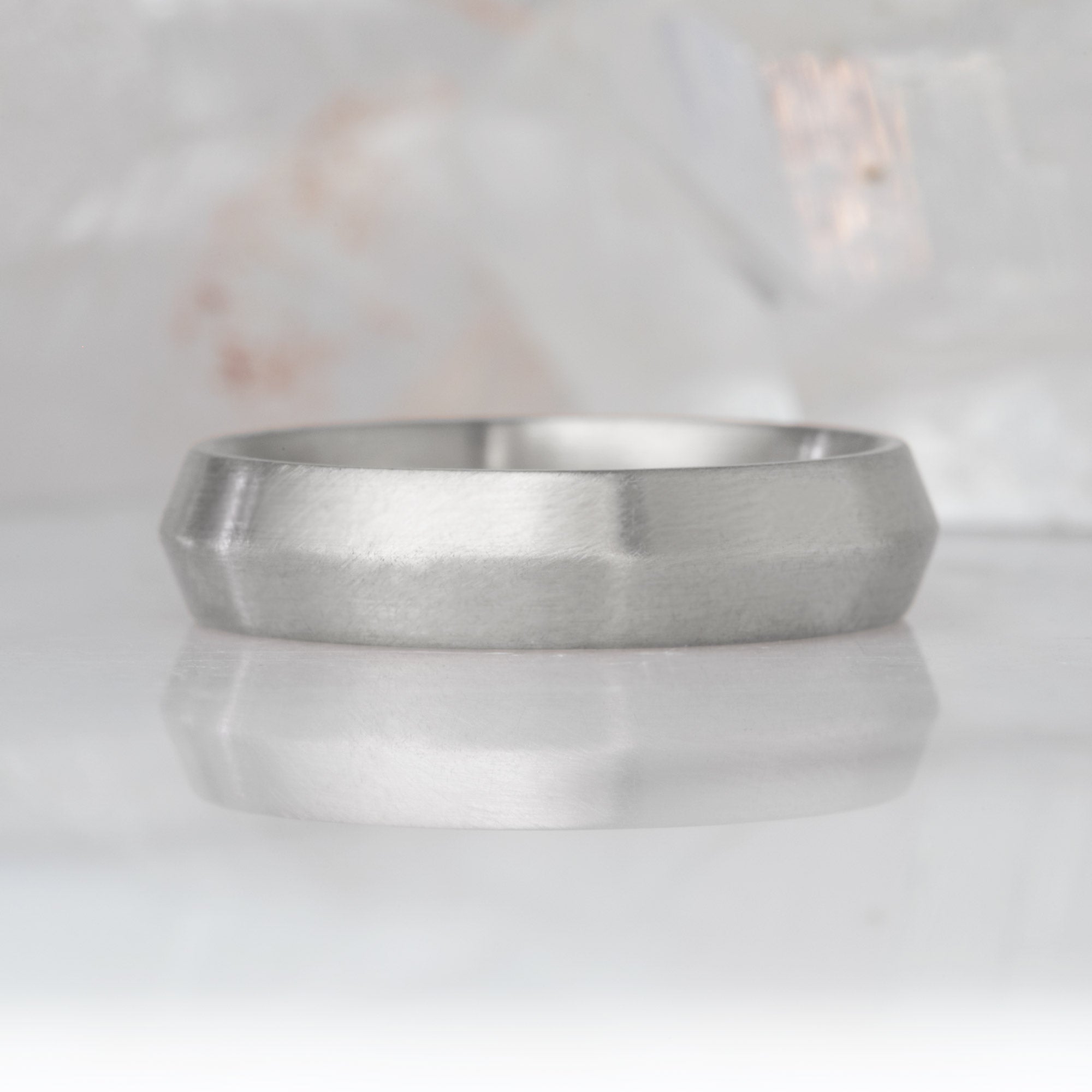 The Knife Edge Wedding Band | 14K White Gold