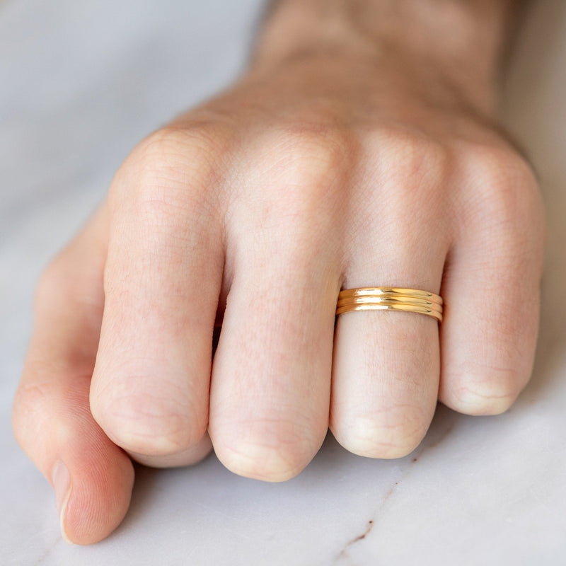 The Men's Stratum Band | 18K Yellow Gold