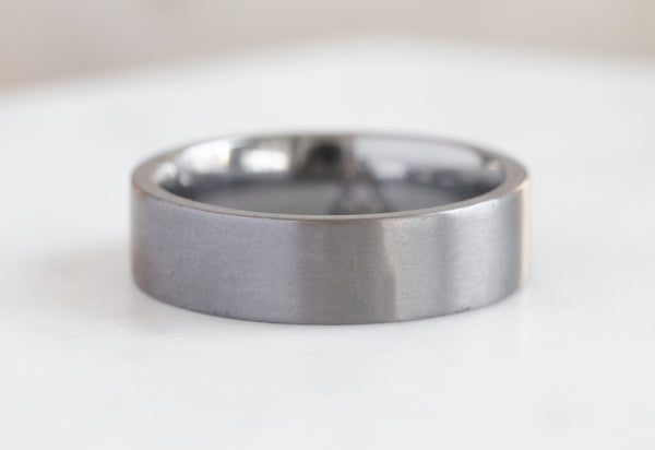 Tantalum Men's Wedding Band | Alexis Russell